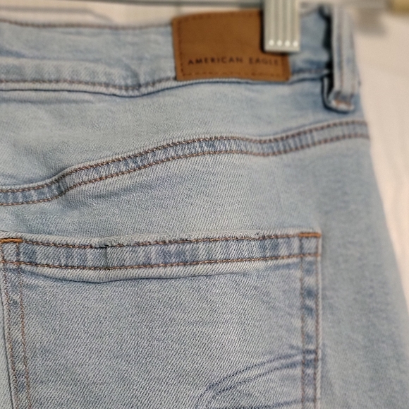 American Eagle Mom Straight Jeans - Picture 3 of 7